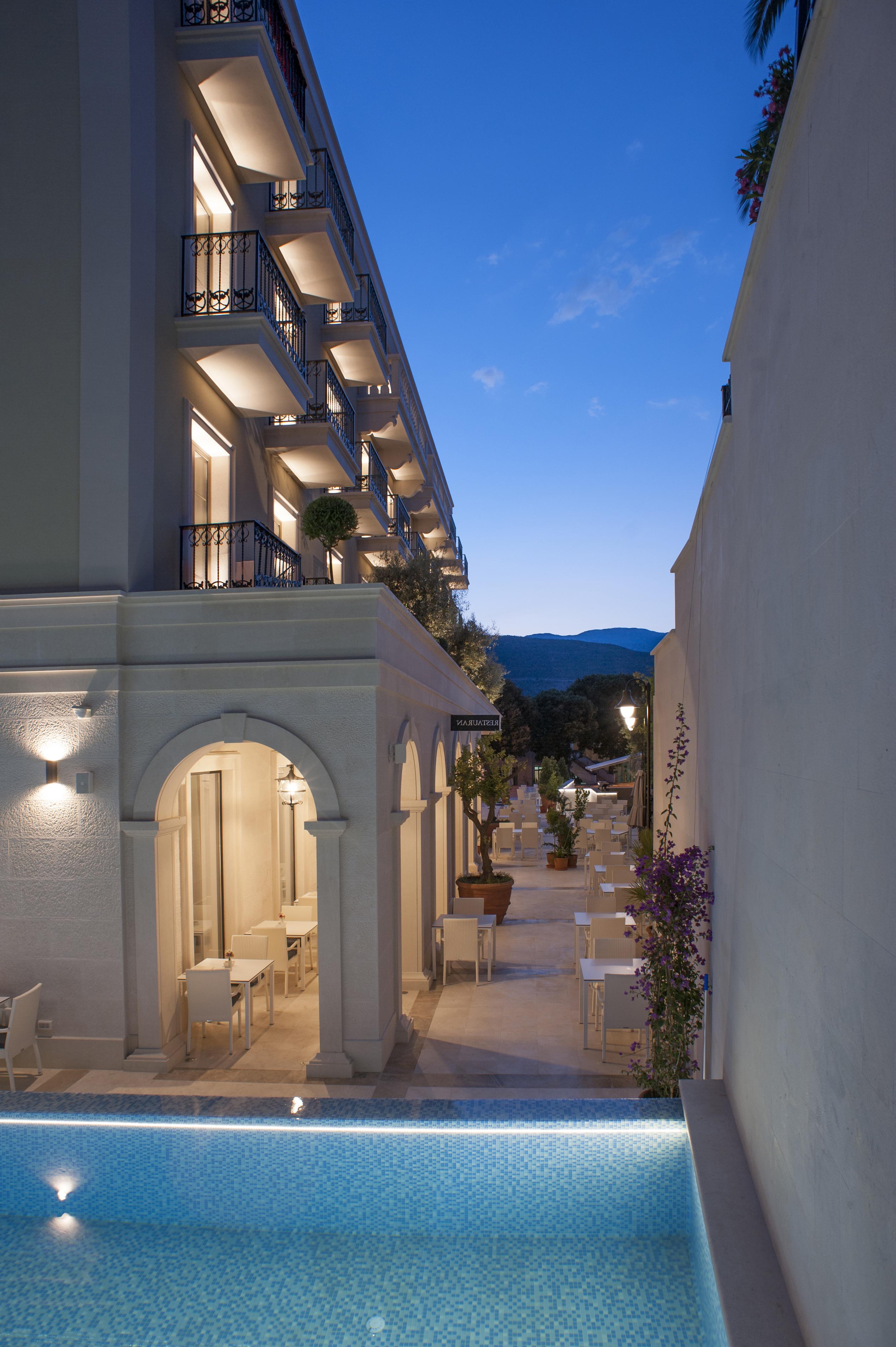 Hotel Moskva Budva Luaran gambar