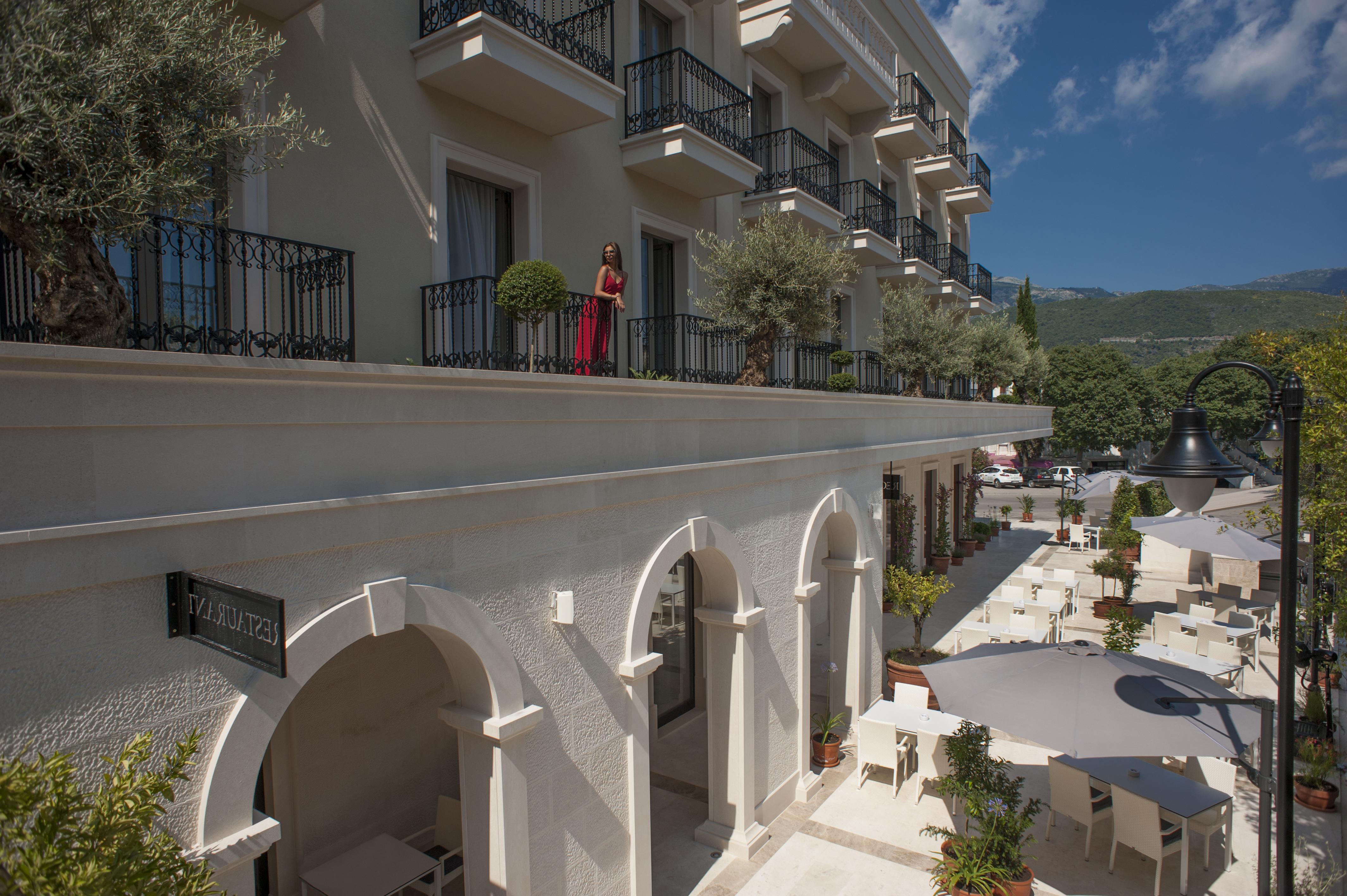 Hotel Moskva Budva Luaran gambar