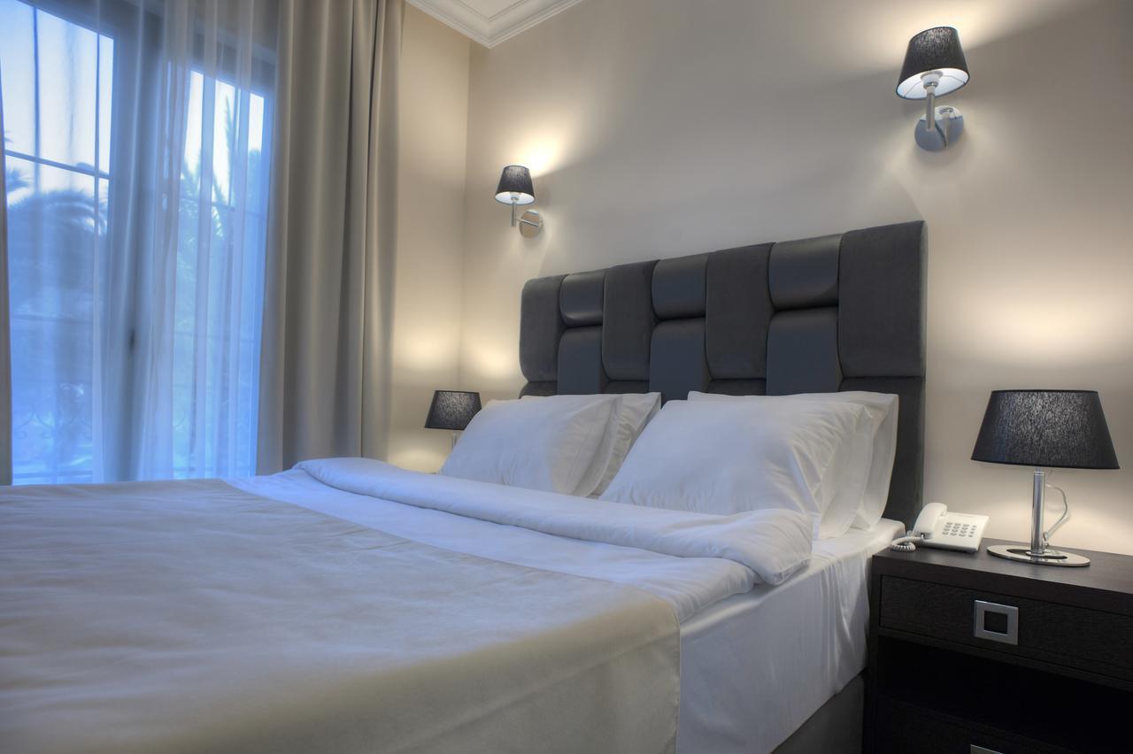 Hotel Moskva Budva Luaran gambar