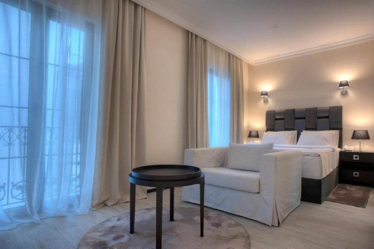Hotel Moskva Budva Luaran gambar